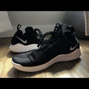 Nike Shoes - Nike Free Run Commuter 2018 Women’s Nike Shoes - Nike Free Run Commuter 2018 Women’s